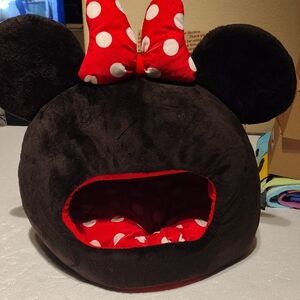 Disney Minnie Mouse Black & Red Polka Dot Small Pet Bed